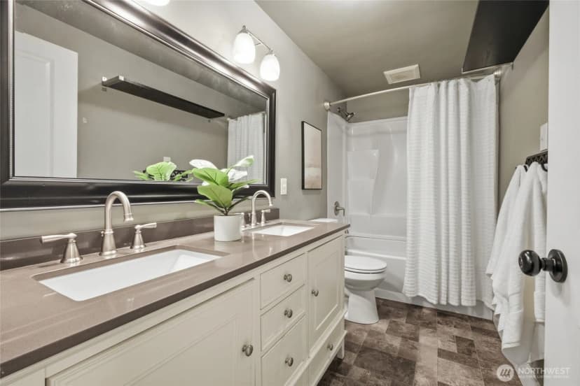 Property photo for 2016 Dickinson Avenue Nw, Olympia photo 15