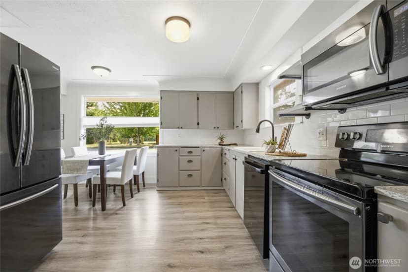 Property photo for 2016 Dickinson Avenue Nw, Olympia photo 12