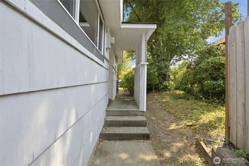 Property photo for 2016 Dickinson Avenue Nw, Olympia photo 17