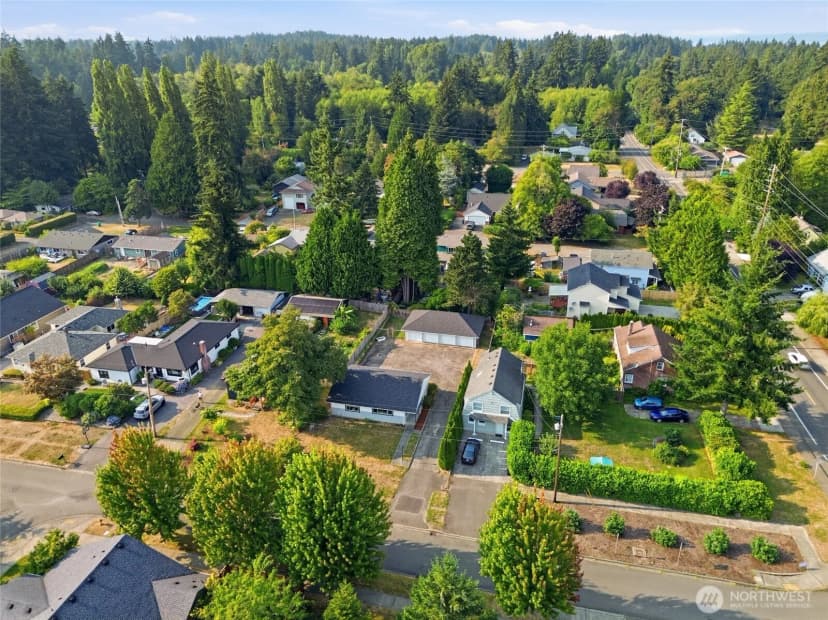 Property photo for 2016 Dickinson Avenue Nw, Olympia photo 25