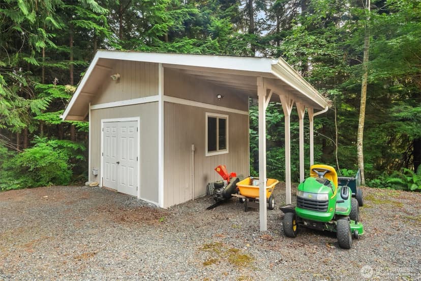 Property photo for 8826 E Meadow Lake Drive, Snohomish photo 39