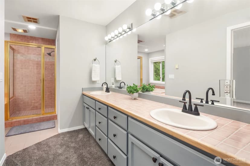 Property photo for 8826 E Meadow Lake Drive, Snohomish photo 25