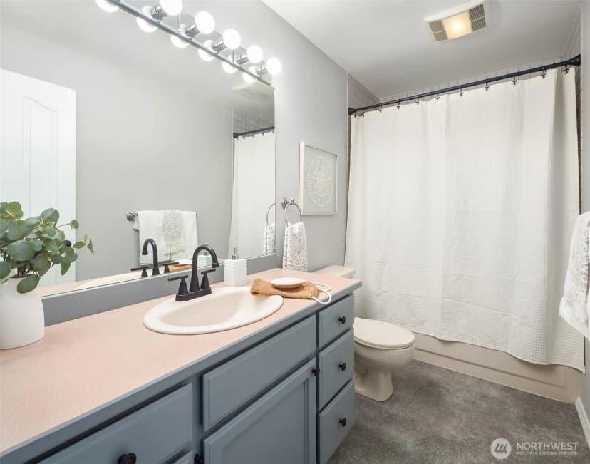 Property photo for 8826 E Meadow Lake Drive, Snohomish photo 30