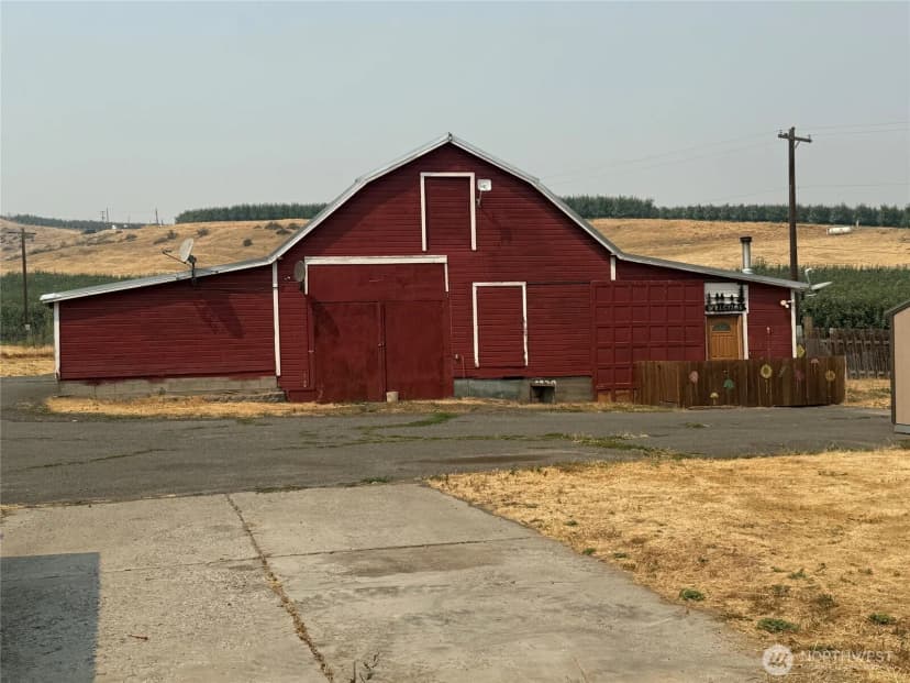 Property photo for 1200 Tibbling Road, Selah photo 21