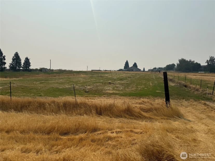 Property photo for 1200 Tibbling Road, Selah photo 28