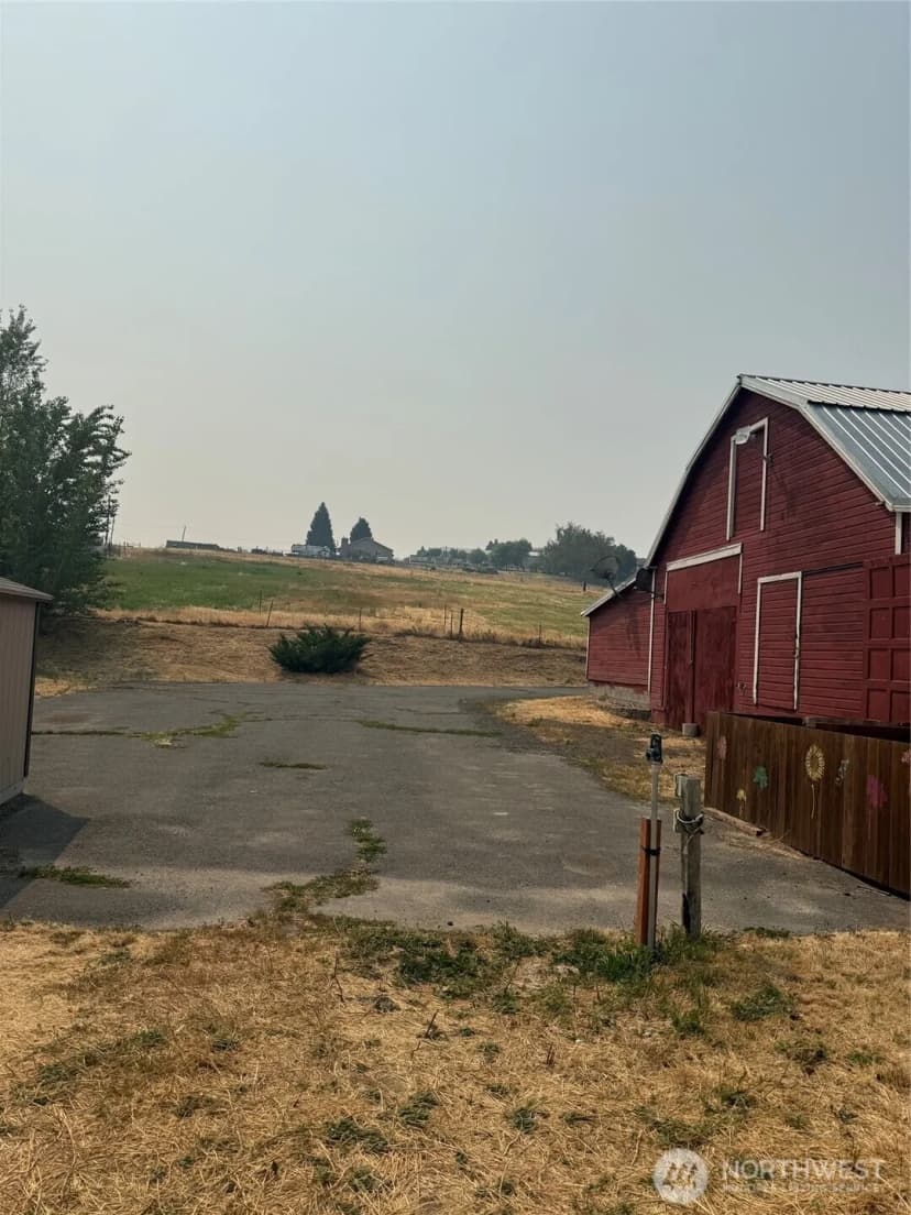 Property photo for 1200 Tibbling Road, Selah photo 31