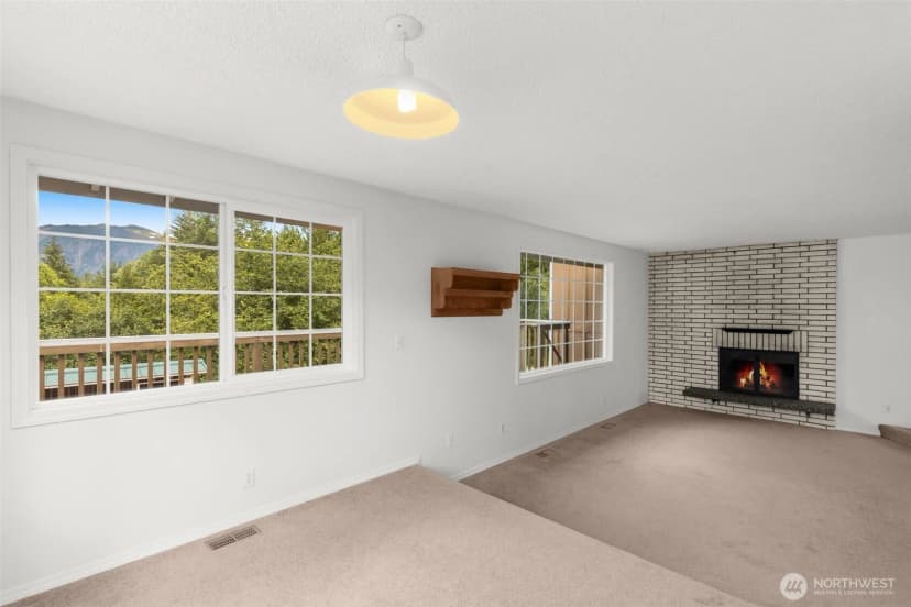 Property photo for 8516 375th Avenue Se, Snoqualmie photo 14