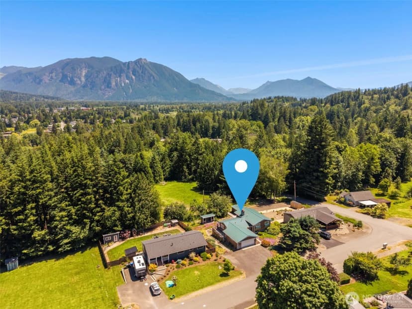 Property photo for 8516 375th Avenue Se, Snoqualmie photo 34