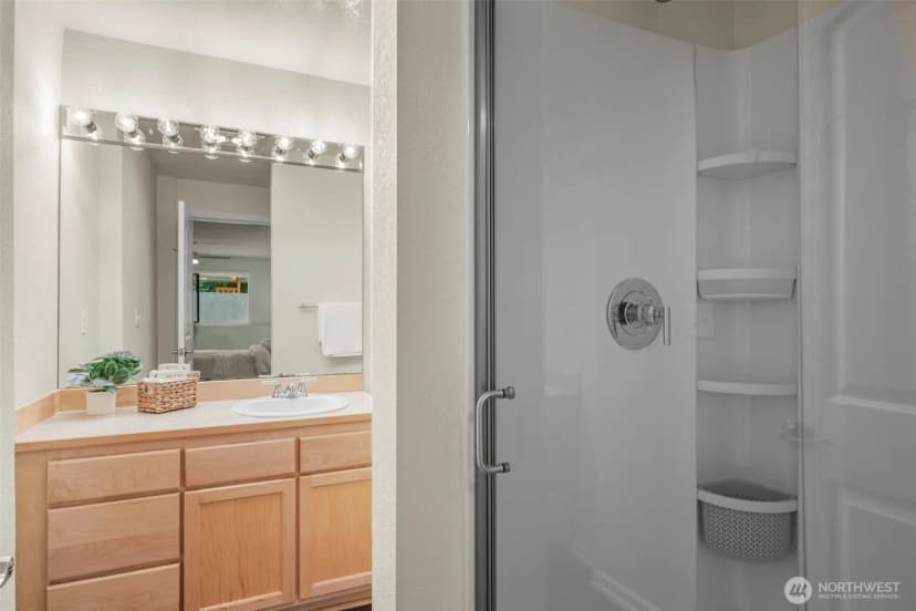 Property photo for 750 N 143rd Street #b7, Seattle photo 17