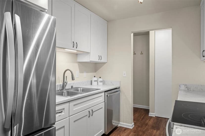 Property photo for 750 N 143rd Street #b7, Seattle photo 11