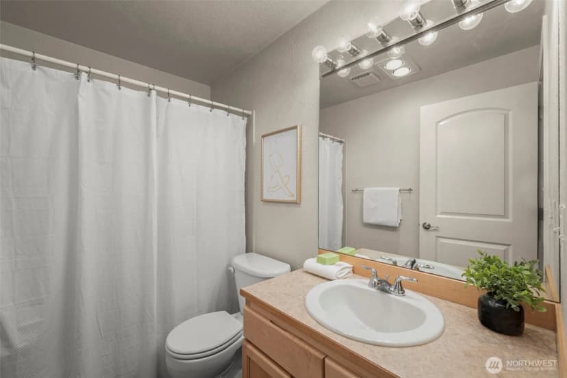 Property photo for 750 N 143rd Street #b7, Seattle photo 19