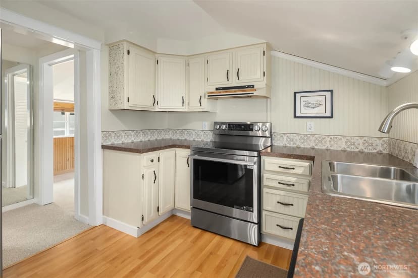 Property photo for 2818 Boyer Avenue E #8, Seattle photo 9