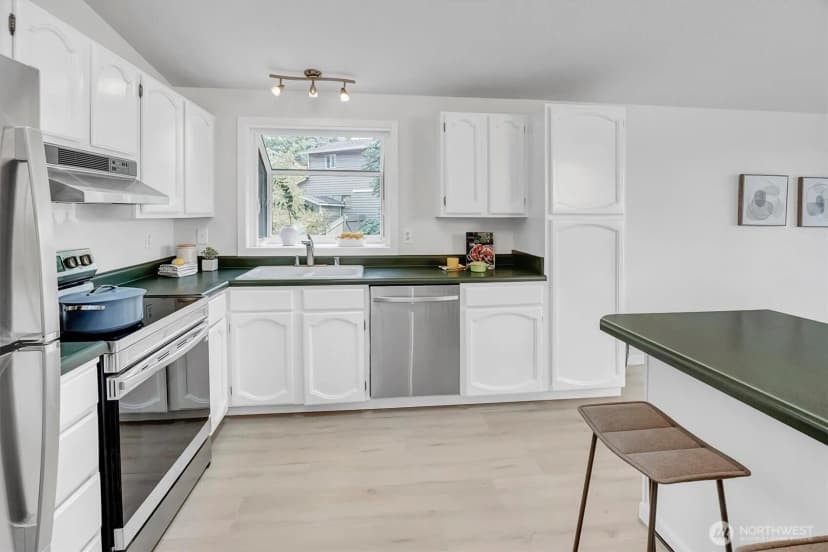 Property photo for 1648 209th Place Ne, Sammamish photo 18
