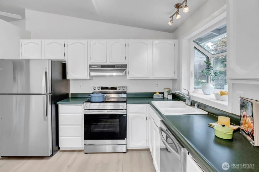 Property photo for 1648 209th Place Ne, Sammamish photo 17