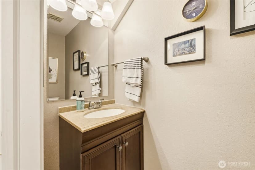 Property photo for 13229 Se 256th Street #j4, Kent photo 12