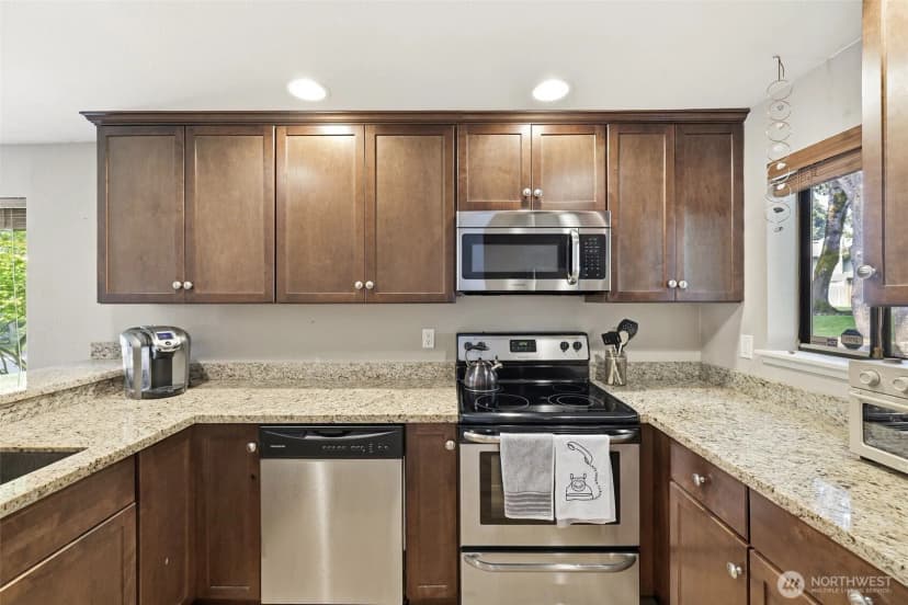 Property photo for 13229 Se 256th Street #j4, Kent photo 10