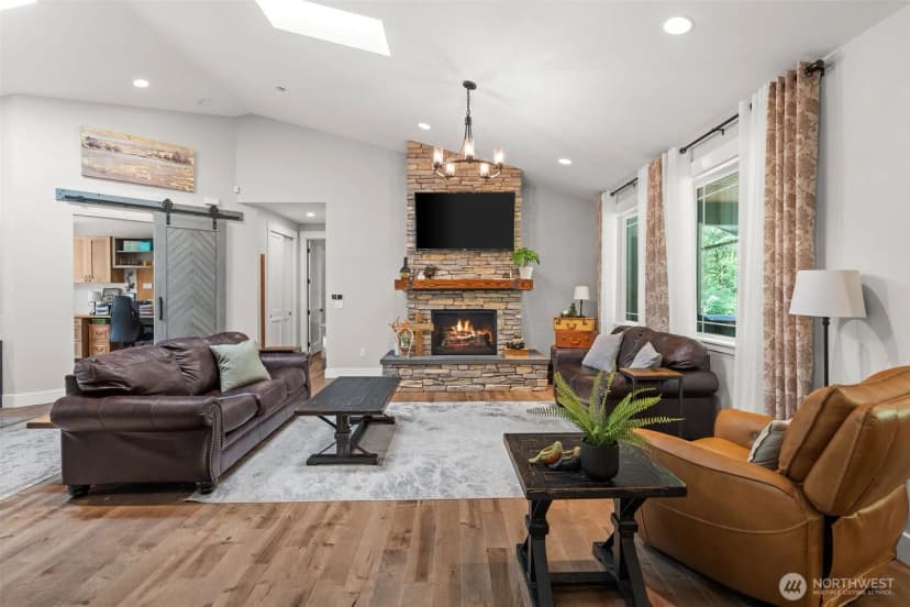 Property photo for 15622 Glenwood Road Sw, Gig Harbor photo 8