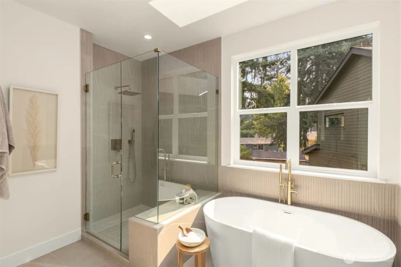 Property photo for 13629 103rd Avenue Ne, Kirkland photo 25
