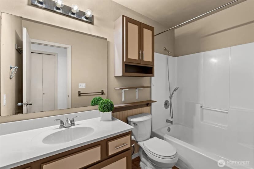 Property photo for 21 Se Mya Lane, Shelton photo 19