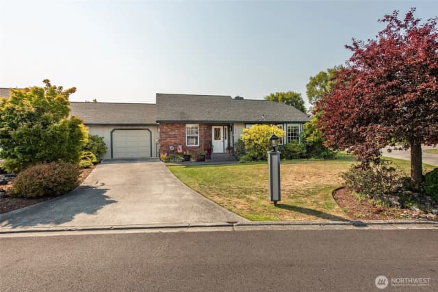 Property photo for 890 N Oxford Way, Sequim