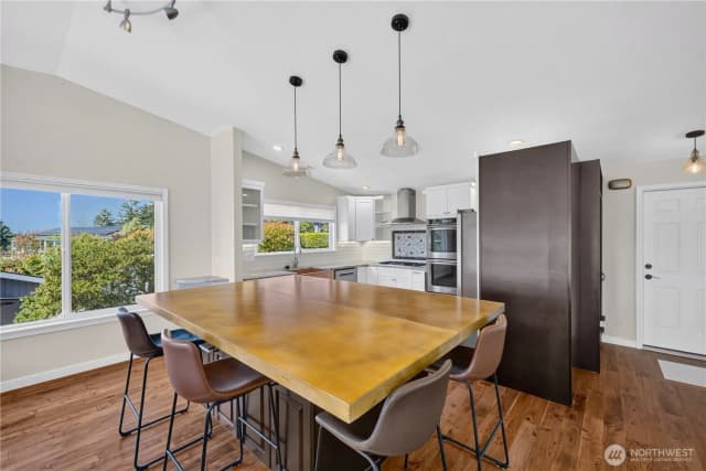 Property photo for 4808 Glasgow Way, Anacortes photo 4