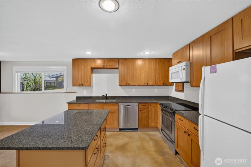Property photo for 4808 Glasgow Way, Anacortes photo 26
