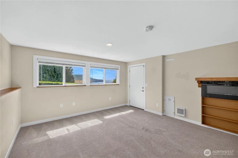 Property photo for 4808 Glasgow Way, Anacortes photo 28