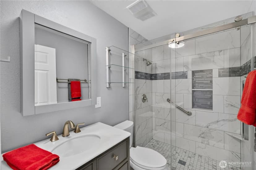 Property photo for 4808 Glasgow Way, Anacortes photo 21