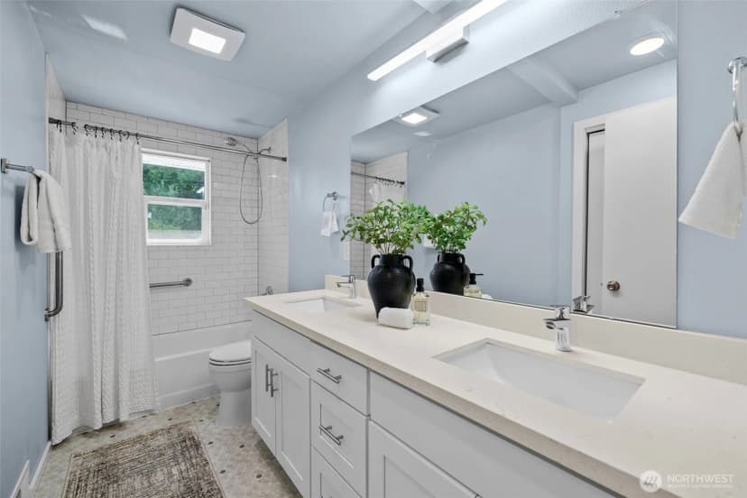 Property photo for 22912 105th Avenue Se, Kent photo 12