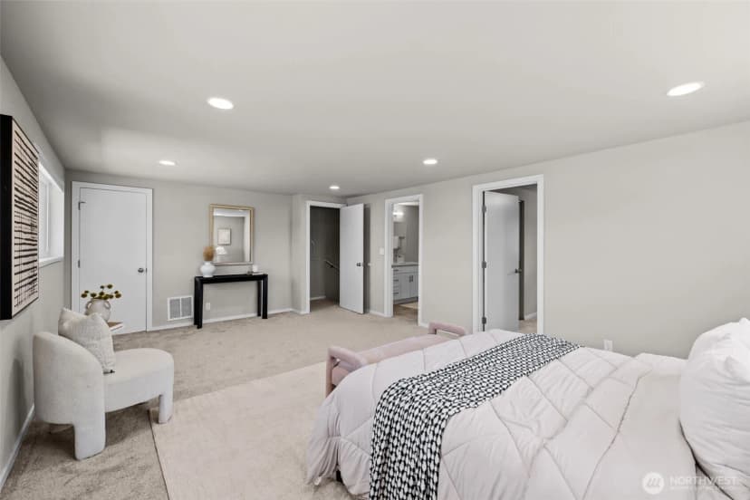 Property photo for 22912 105th Avenue Se, Kent photo 15