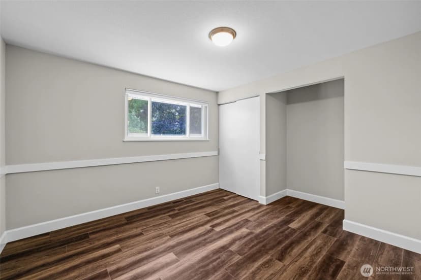 Property photo for 22912 105th Avenue Se, Kent photo 14