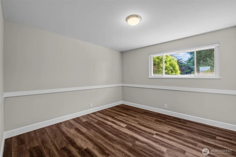Property photo for 22912 105th Avenue Se, Kent photo 13