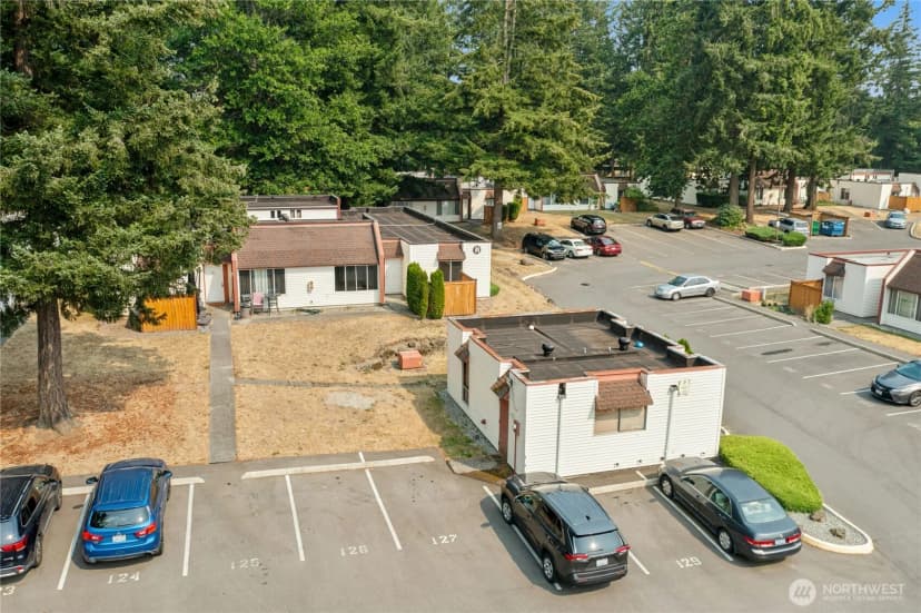 Property photo for 14600 Se 176th Street #r1, Renton photo 26