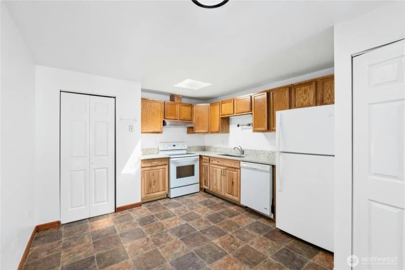 Property photo for 14600 Se 176th Street #r1, Renton photo 12