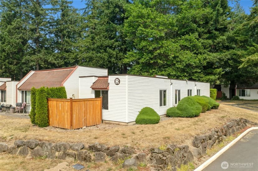 Property photo for 14600 Se 176th Street #r1, Renton photo 23
