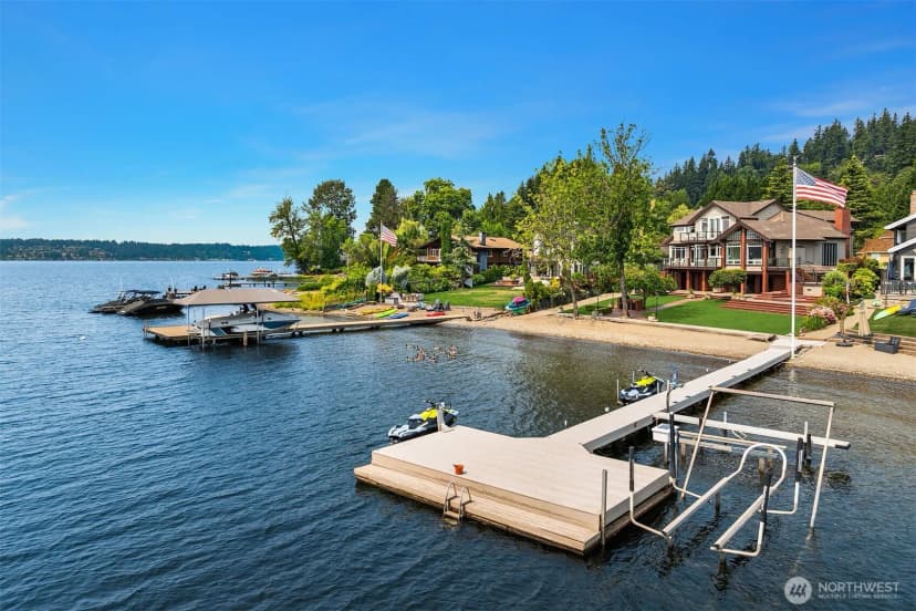 Property photo for 4239 206th Avenue Se, Sammamish