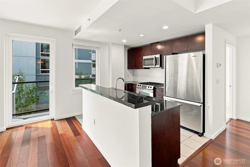 Property photo for 81 Clay Street #403, Seattle photo 8