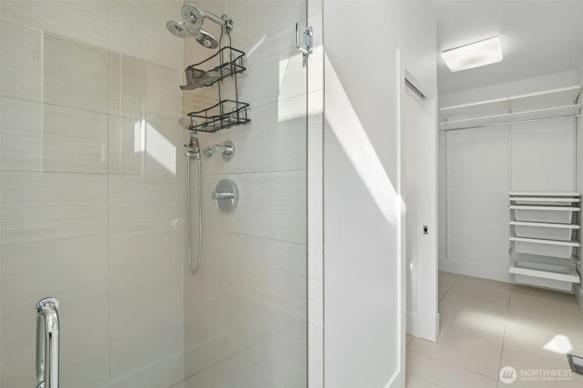 Property photo for 1522 211th Place Ne, Sammamish photo 17