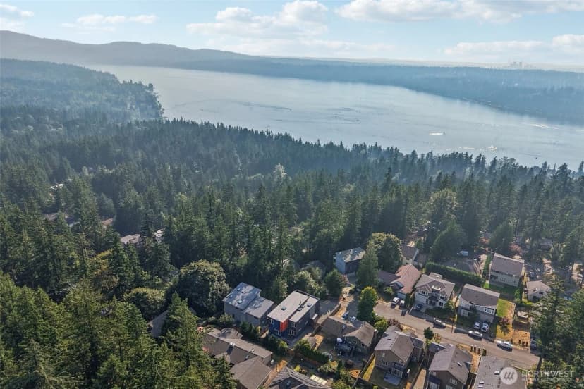Property photo for 1522 211th Place Ne, Sammamish photo 39
