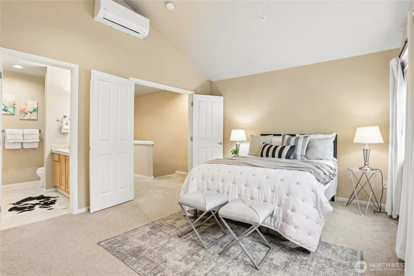 Property photo for 11875 Se 4th Place #701, Bellevue photo 16