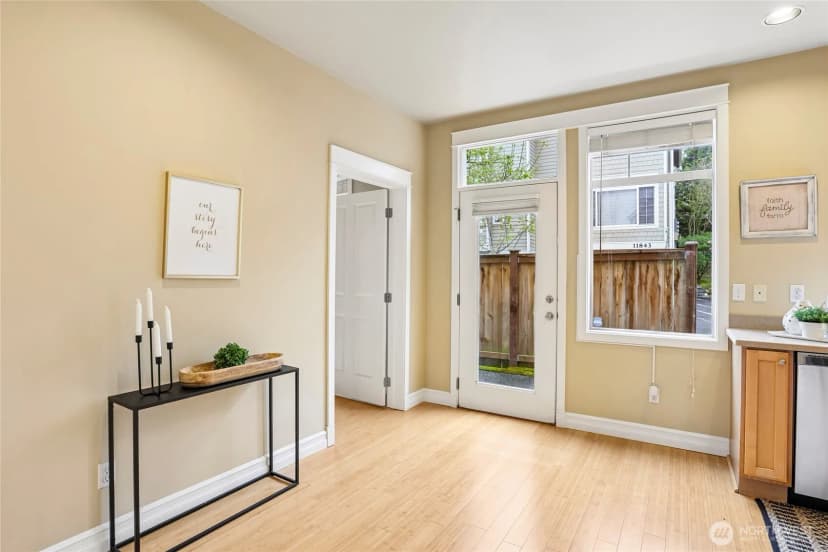 Property photo for 11875 Se 4th Place #701, Bellevue photo 14
