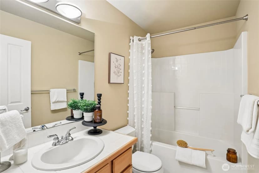 Property photo for 11875 Se 4th Place #701, Bellevue photo 20
