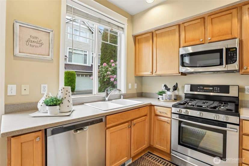 Property photo for 11875 Se 4th Place #701, Bellevue photo 12