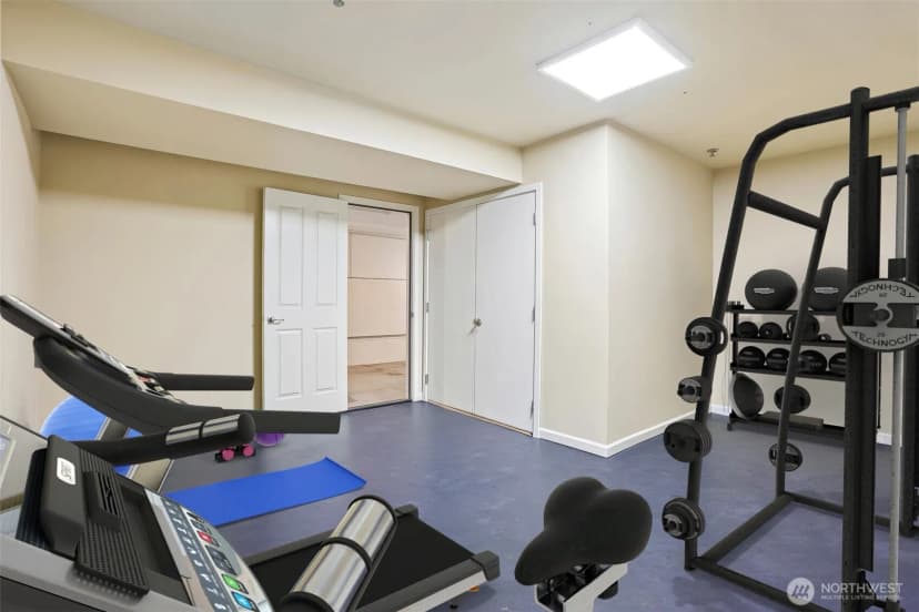 Property photo for 11875 Se 4th Place #701, Bellevue photo 28