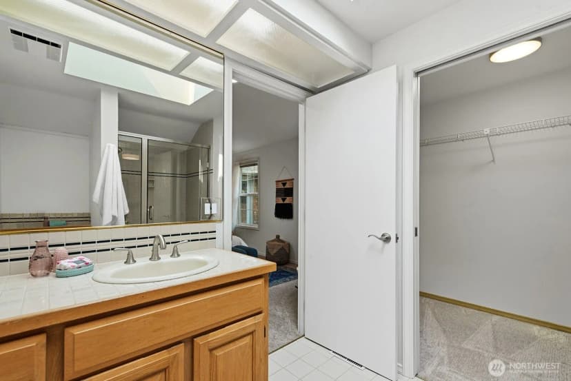 Property photo for 13011 Ne 70th Drive, Kirkland photo 30
