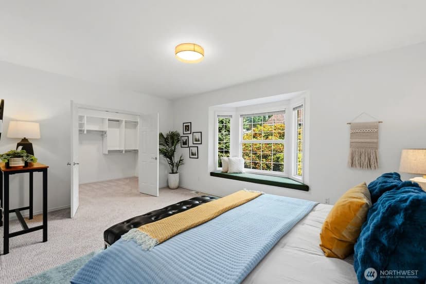 Property photo for 13011 Ne 70th Drive, Kirkland photo 23