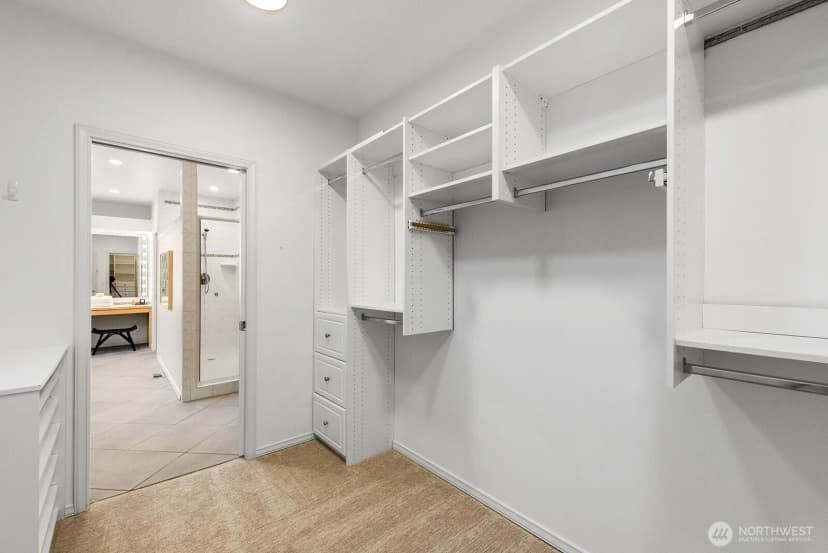 Property photo for 13011 Ne 70th Drive, Kirkland photo 25