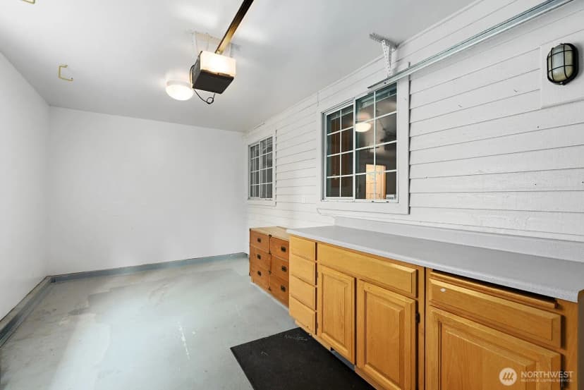 Property photo for 13011 Ne 70th Drive, Kirkland photo 37