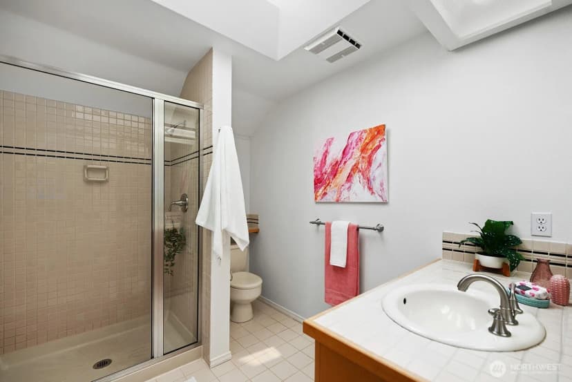Property photo for 13011 Ne 70th Drive, Kirkland photo 29