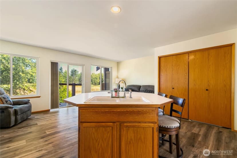 Property photo for 264 W Mayberry #202, Lynden photo 7